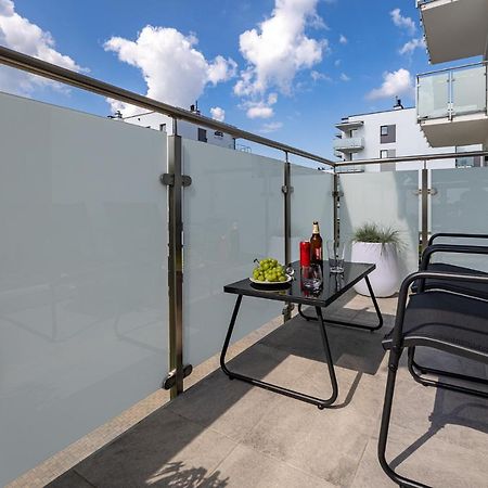 Apartament Przystan Ilawa Green Екстериор снимка